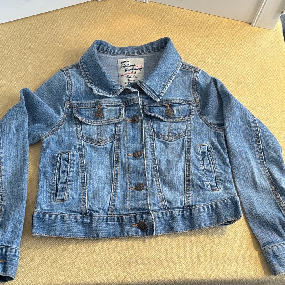 Girl’s Ruum Light Blue Distressed Stretch Denim Jacket Sz 7-8